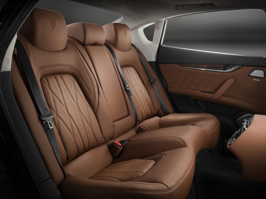 Интерьер Maserati Quattroporte S Q4 GranLusso (M156) 2017 года  (фото 51 из 62)